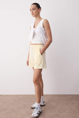 Sar? Cizgili Kordonlu Beli Lastikli Mini Orme Sort & Bermuda TWOSS25SR00235 - Trendyolmilla фото 2