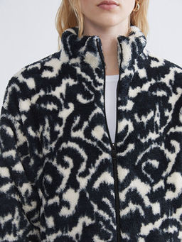 Dik Yaka Desenli Kad?n Pel?? H?rka