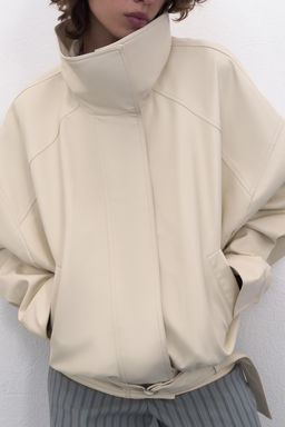 CHAQUETA BOMBER EFECTO PIEL / Crema - Zara фото 9
