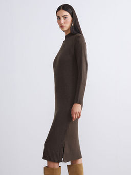 Yar?m Bal?k?? Yaka Y?rtma?l? Triko Elbise