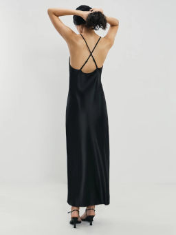 Атласное платье миди на бретелях / Zarina  фото 5