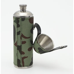 Фляжка Мастер К, 300 мл, 2 стопки 30 мл, в чехле, подарочная, нержавеющая сталь, зелёная