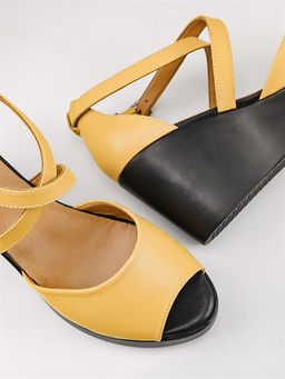 Босоножки 127-04-134