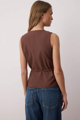 Kahverengi Kusakl? Baglama Detayl? Kruvaze Kapamal? Yumusak Tuseli Dokuma Yelek TWOAW26YE00018 - Trendyolmilla фото 4