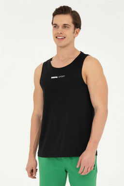 Мужская черная футболка с круглым вырезом