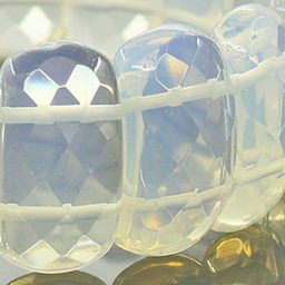 Браслет Адамат из искусственного лунного камня с огранкой. Длина браслета 19см, ширина 2,5см. - Agat77 фото 2