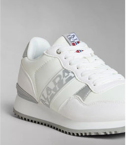 Кроссовки женские