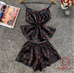 Пижама с шортами шелковая