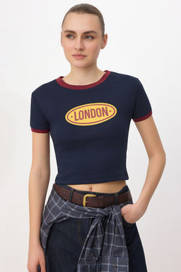 Lacivert Fitted/Vucuda Oturan Bask?l? K?sa Kollu Interlok Orme T-shirt TWOSS26TS00268