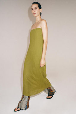 VESTIDO PALABRA DE HONOR TEXTURA / Verde medio