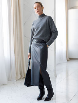 D26.184 Юбка женская черный