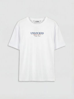 Bask?l? Erkek ?ocuk Ti??rt ve ?ort