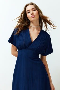 TRENDYOLMILLA Lacivert A Kesim Korsaj Detayl? V Yaka Maxi Dokuma Elbise TWOSS24EL00620 фото 8