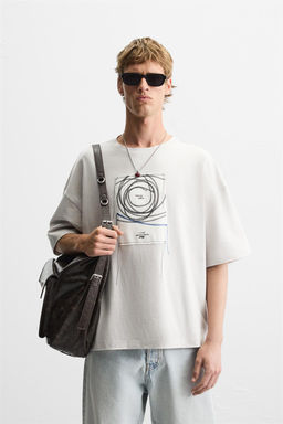 T-SHIRT WITH CONTRAST PATCH - Zara фото 2