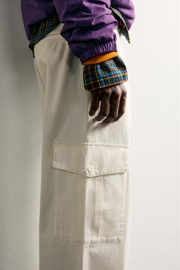 PANTAL?N CARGO RELAXED FIT / Blanco roto - Zara фото 3