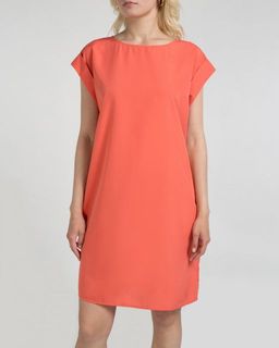 Платье прямого покроя