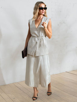 Удлиненный костюмный жилет в полоску с поясом из легкого хлопкового поплина