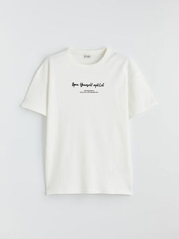 Yaz? Bask?l? Erkek ?ocuk Ti??rt