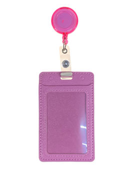 Бейдж с лентой на рулетке вертикальный, цвет розовый