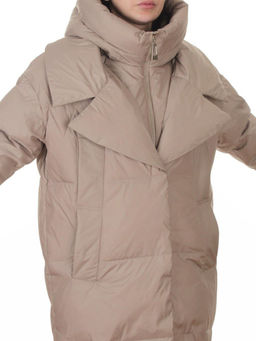 Z24-829 BEIGE Куртка зимняя женская оверсайз (200 гр. тинсулейт)