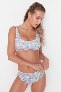 Cicek Desenli Yuksek Bel Bikini Alt?
TBESS22BA0096