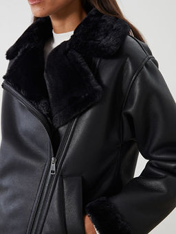 K?rk Yaka Kad?n Deri G?r?n?ml? Mont