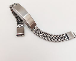 Браслет из стали