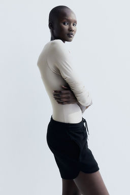 Pantalon corto en sudadera - H&m фото 11