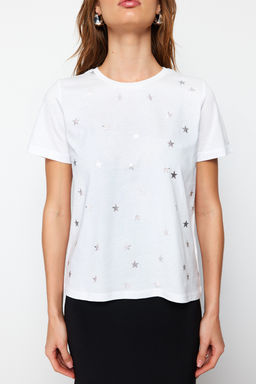 Beyaz %100 Kal?n Pamuklu Varak Y?ld?z Bask?l? Regular Kal?p Orme T-Shirt TWOSS20TS0757