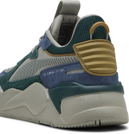 Кроссовки взрослые