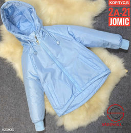 Детская куртка с капюшоном