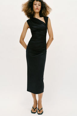 VESTIDO MIDI DRAPEADO / Negro