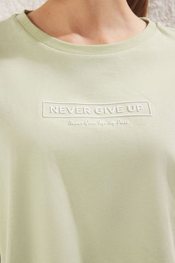 TRENDYOLMILLA Mint %100 Pamuk Relaxed/Rahat Kal?p Crop Yuksek Bask?l? Orme T-Shirt TWOSS25TS00084 фото 4