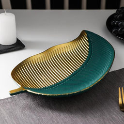 Блюдо для фруктов Доляна «Золотой лист», 31×17×3 см, цвет золотой с зелёным