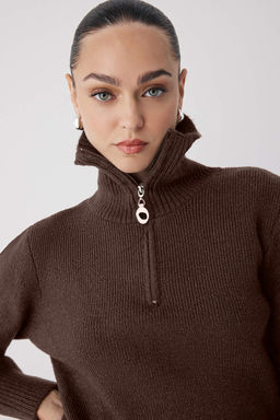 Wardrobe Essentials Kahverengi Yunlu Premium Iplik Fermuarl? Basic Triko Kazak | TWOAW26KZ00071