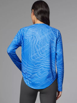 Спортивный рашгард свободного кроя