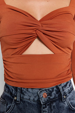 Tarc?n Cut Out/Pencere Detayl? Orme Bluz TPRAW24BZ00027