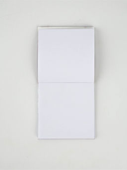 Подарочный набор новогодний, блокнот-раскраска и восковые мелки Лошадка