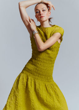 Maxivestido fruncido con nido de abeja - H&m фото 4