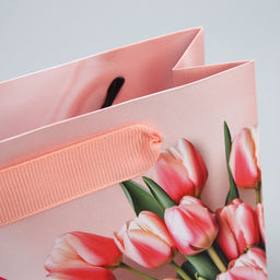 Цена за 3 шт. Пакет подарочный ламинированный, упаковка, «8 марта», S 12×15×5.5 см