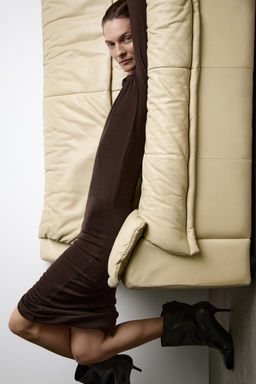 100% WOOL MIDI DRESS - Zara фото 4