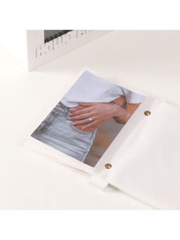 Фотоархив на 96 фото 10×15 см с фоторамкой 10×15 см «Наше время», белый, 20×15×12 см