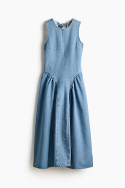 Vestido denim con espalda descubierta
