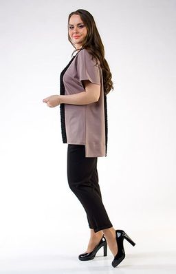 Изящный жилет-туника из комбинации двух тканей - серого джерси и великолепного фактурного черного трикотажа с блеском травка