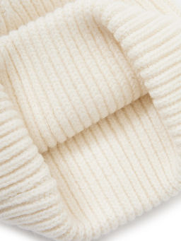 Шапка жен. пух енот+шерсть+виск LB-N88066 white