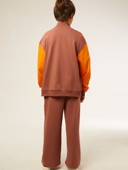 Костюм спортивный