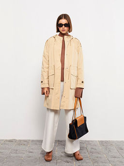 Kap??onlu D?z Uzun Kollu Kad?n Mont