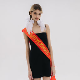 Набор выпускника «Выпускница школы» 6 предметов: лента красная, банты 2 шт., шары 3 шт.