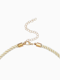 Кулон на жгуте текстильном "Ракушка", цвет бело-золотой