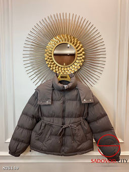 Куртка весенняя с капюшоном